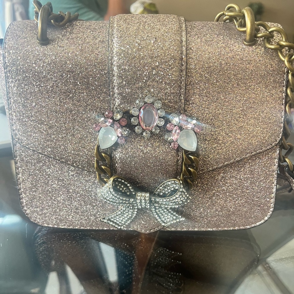 New beautiful pink purse